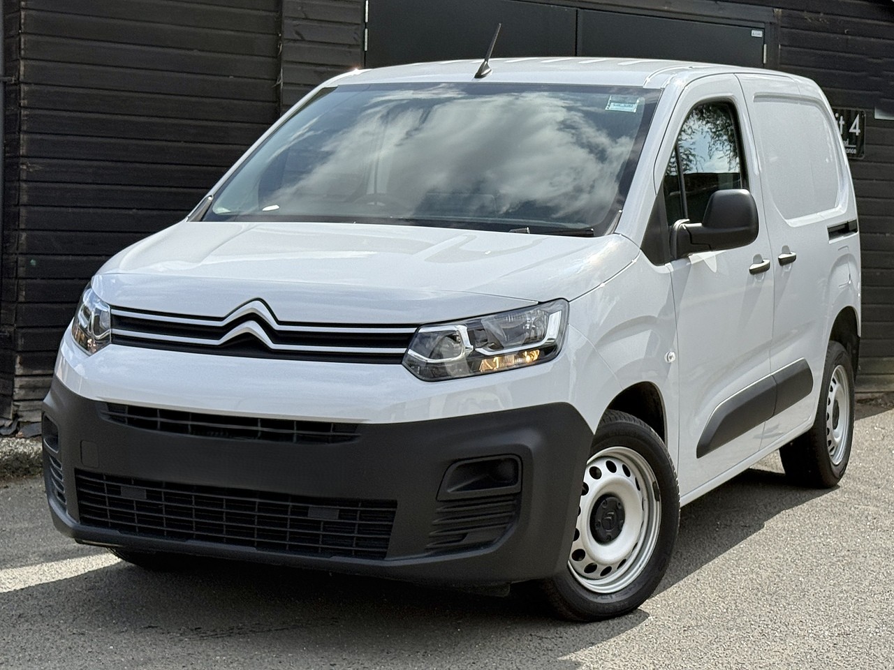 Org Vans Thomson Vehicle Solutions Ltd | Quality Used Vans